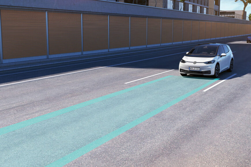 Sistemul Lane Assist: ce este și cum funcționează